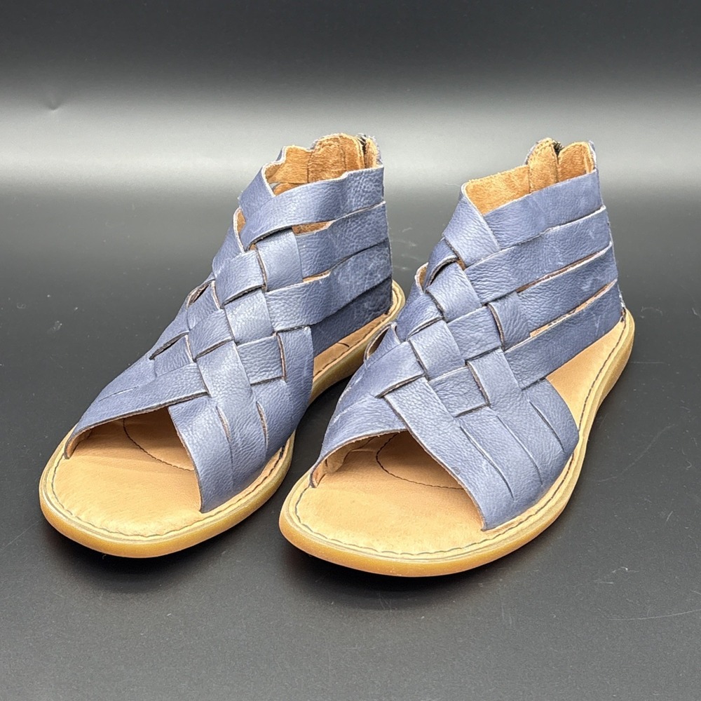 Born Iwa Woven Leather Sandals Navy Blue Gladiator Flat Size 7 EU 38 EUC Box